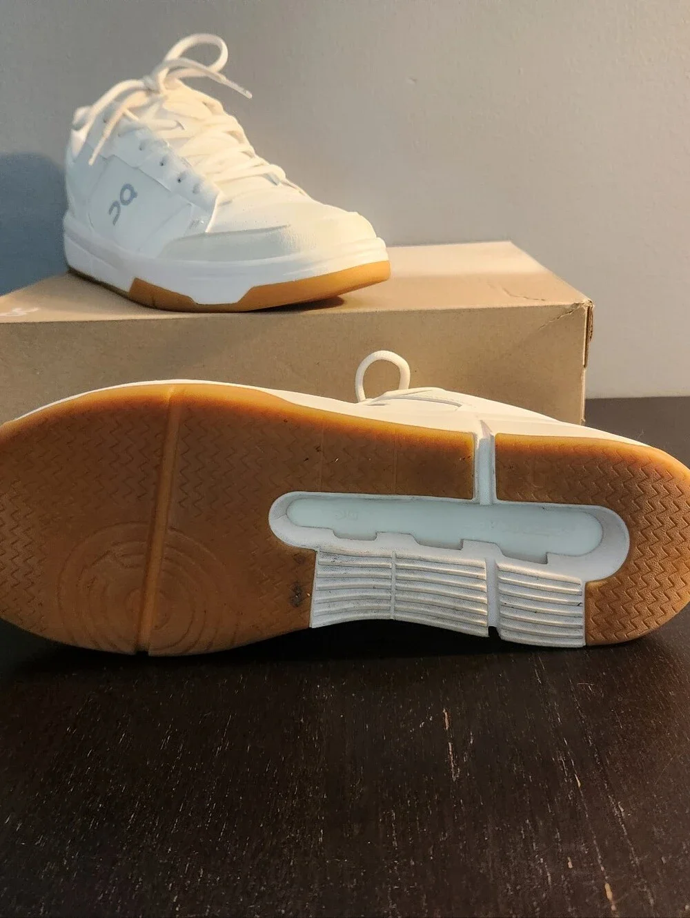 On Running Roger Clubhouse White Low-Top Sneakers with Gum Outsole. QC. Run Big